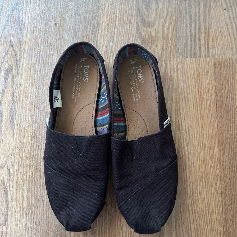 Tom’s size 9